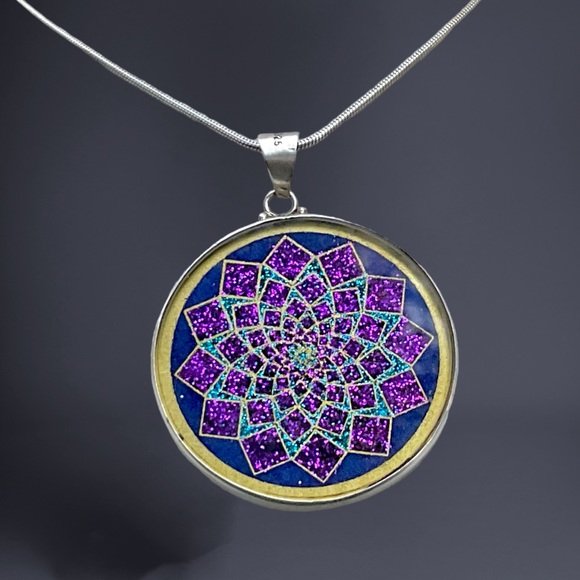 🌺Artisan 2 Sided Sterling Kaleidoscope/Chakra Necklace - Picture 3 of 14
